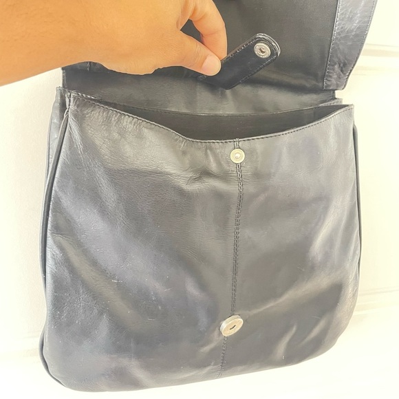 Kenneth Cole New York Black Shoulder Women Bag - Picture 15 of 16